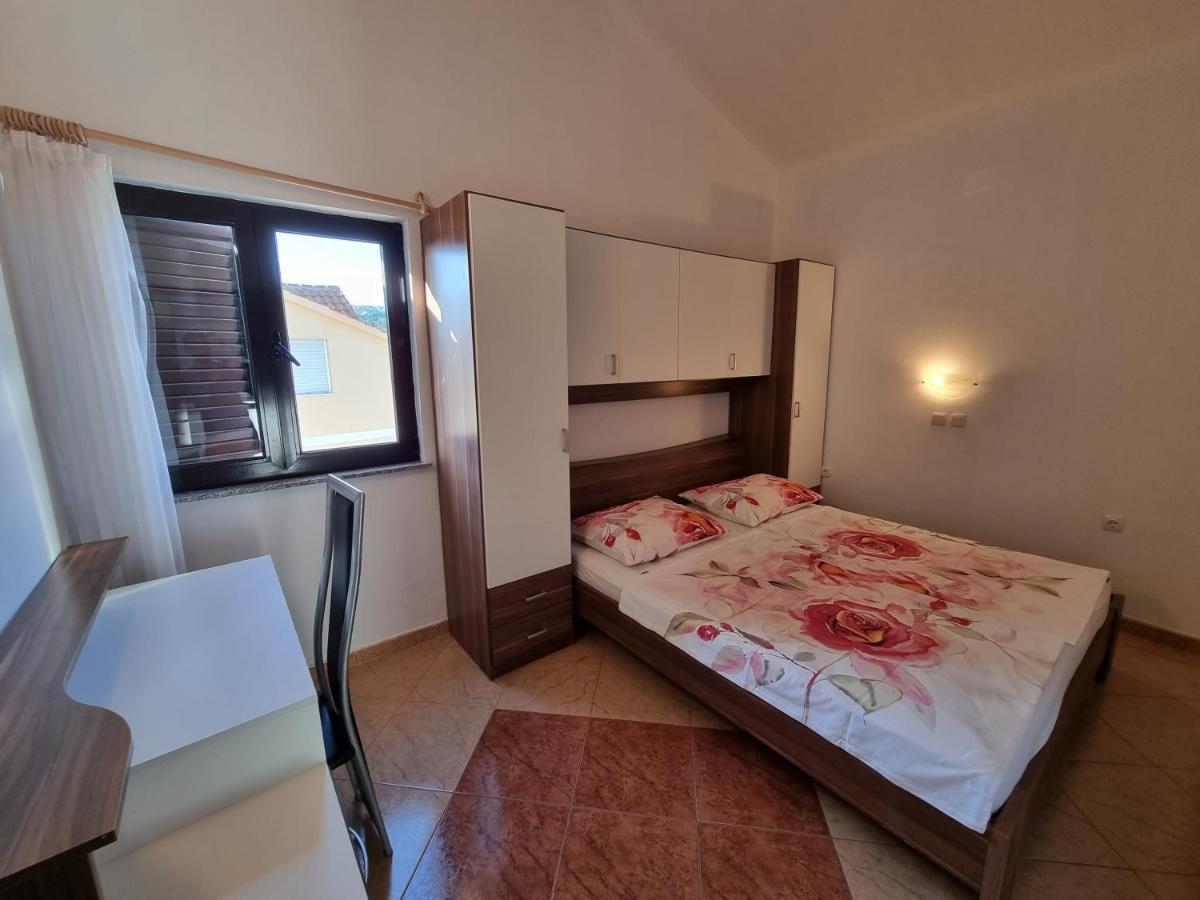 Apartment Grbac Barbat na Rabu Eksteriør bilde